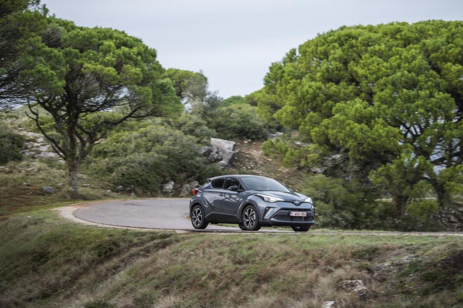  Toyota C-HR Hybrid 2019 года  (WW) (фото 160 из 174)